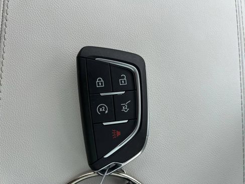Used 2026 Cadillac Vistiq Sport w/ LPO, Floor Liner Package AWD/4WD image 35