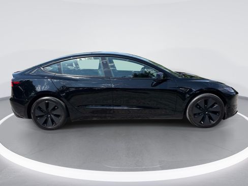Used 2025 Tesla Model 3 Long Range AWD/4WD image 9