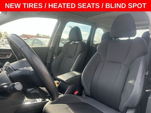 Used 2023 Subaru Forester Premium image 6