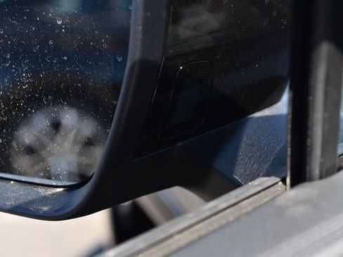 New 2026 Volkswagen Tiguan SE R-Line image 10