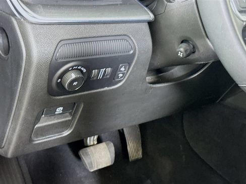 Used 2022 Jeep Wagoneer Series I AWD/4WD image 22