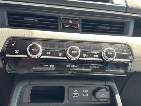Used 2025 Honda Pilot EX-L image 34