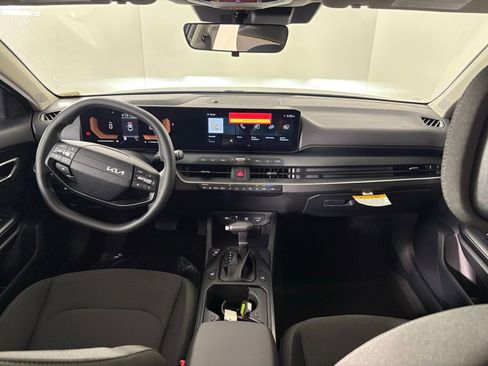 New 2026 Kia K4 FWD image 15