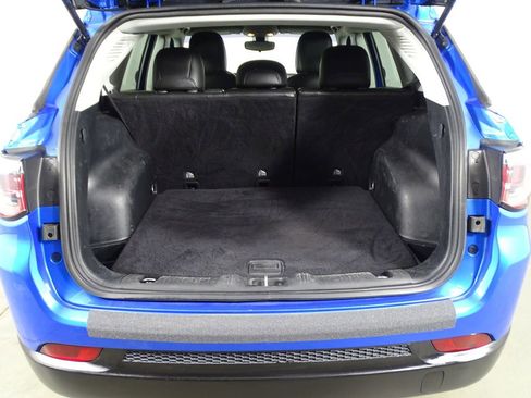 Used 2020 Jeep Compass Latitude image 13