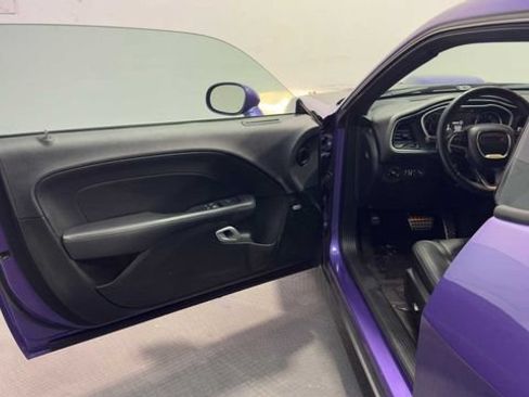 Used 2016 Dodge Challenger R/T Plus RWD image 10