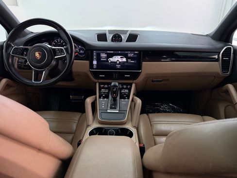 Used 2019 Porsche Cayenne S AWD/4WD image 14