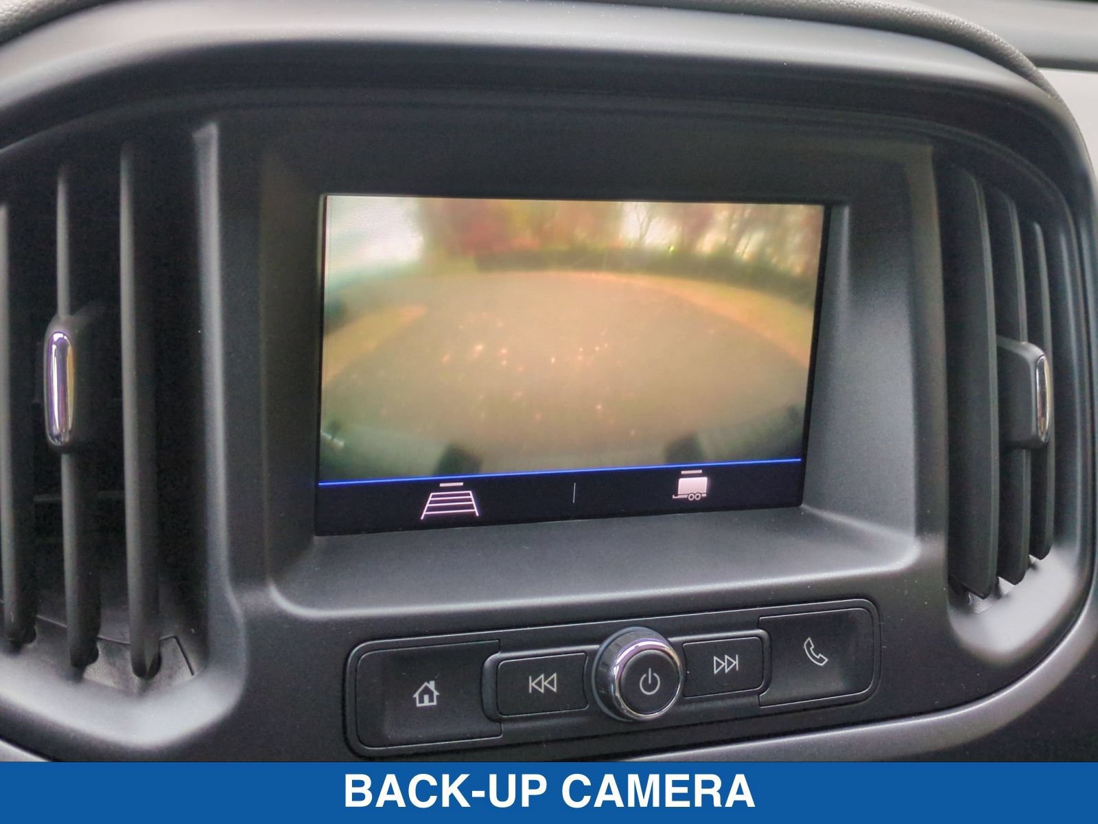 Used 2021 Chevrolet Colorado W/T AWD/4WD image 22