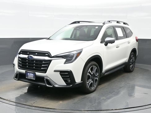 Used 2023 Subaru Ascent Touring image 1