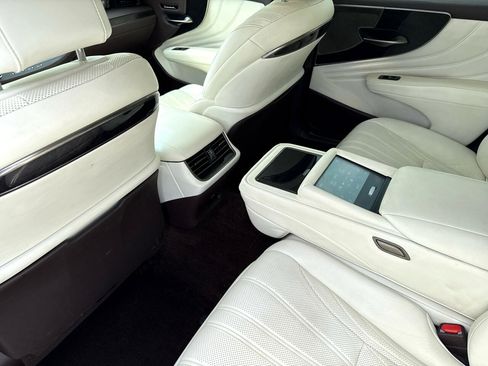Used 2018 Lexus LS 500 image 45