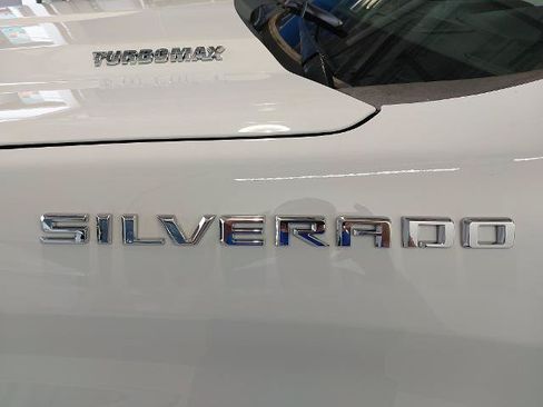 New 2026 Chevrolet Silverado 1500 Custom AWD/4WD image 32