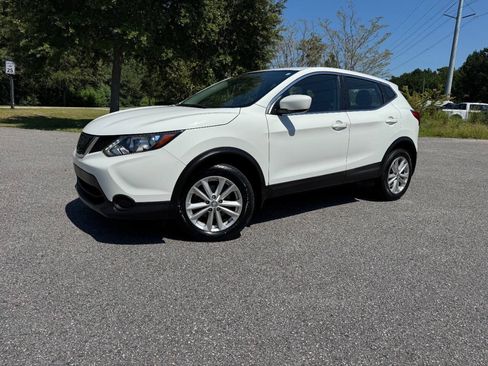 Used 2018 Nissan Rogue Sport S w/ S Appearance Package FWD image 26