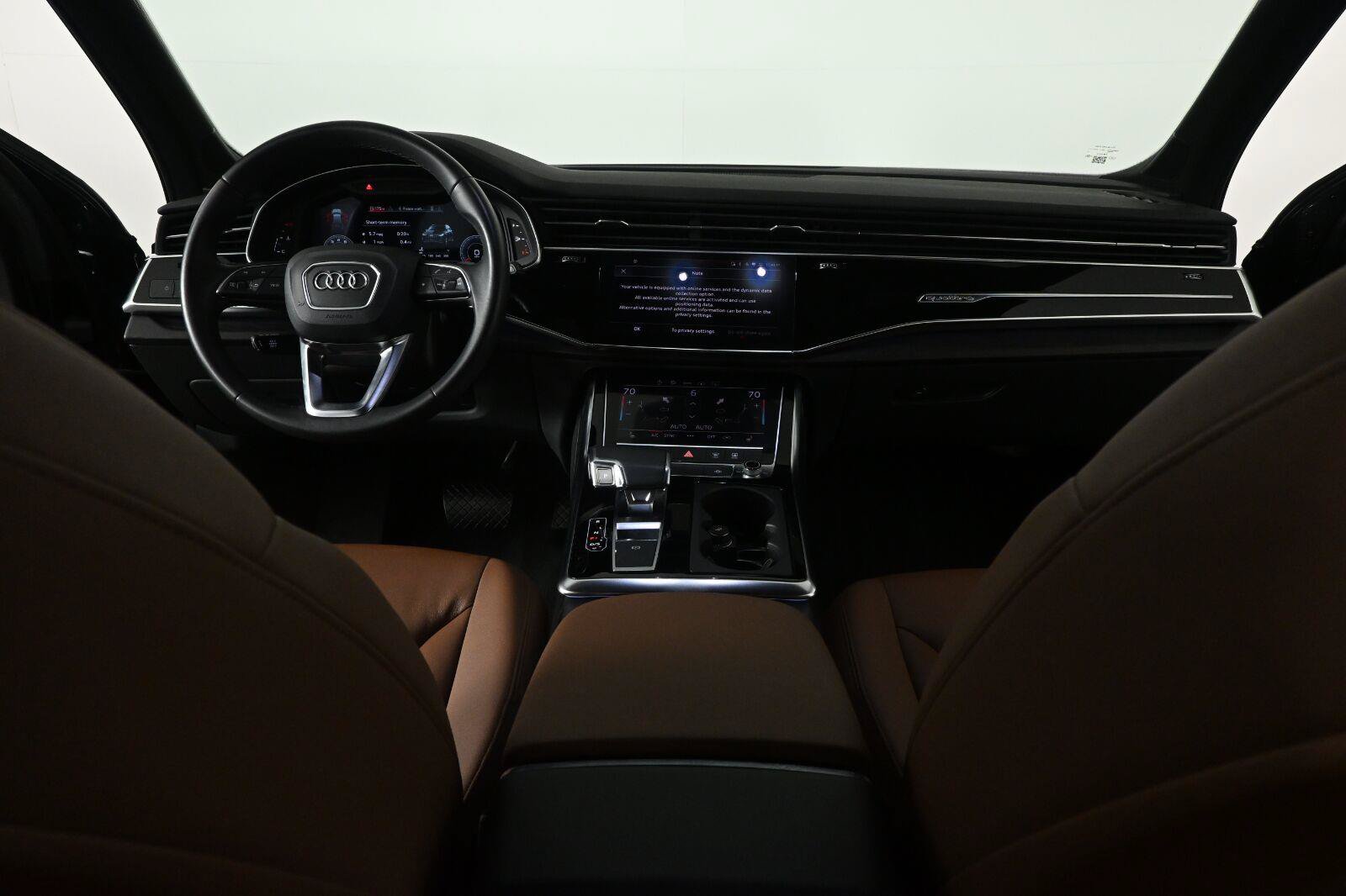 Used 2021 Audi Q7 3.0T Premium Plus w/ Premium Plus Package AWD/4WD image 15