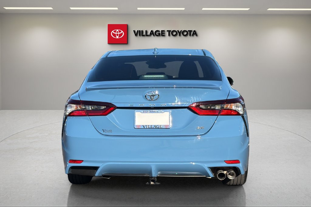 Certified 2023 Toyota Camry SE FWD image 4