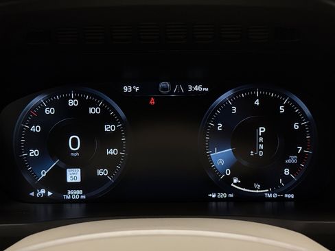 Used 2022 Volvo XC90 T6 Momentum w/ Climate Package AWD/4WD image 13