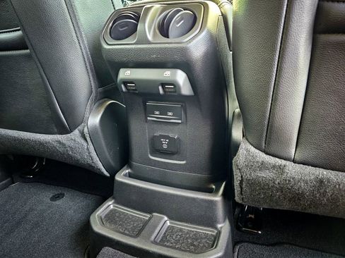 Certified 2021 Jeep Wrangler Unlimited Sahara image 34