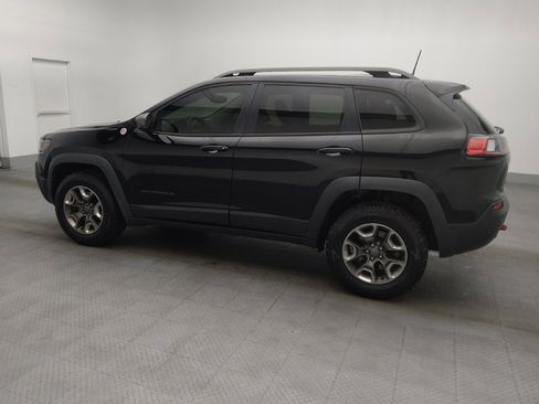 Used 2019 Jeep Cherokee Trailhawk w/ Cold Weather Group image 3
