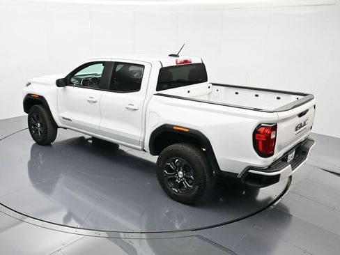 Certified 2024 GMC Canyon Elevation image 35