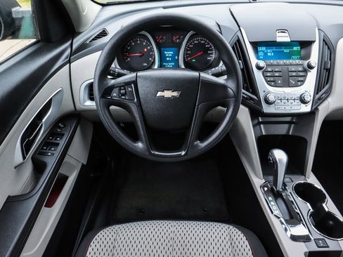 Used 2010 Chevrolet Equinox LS image 16