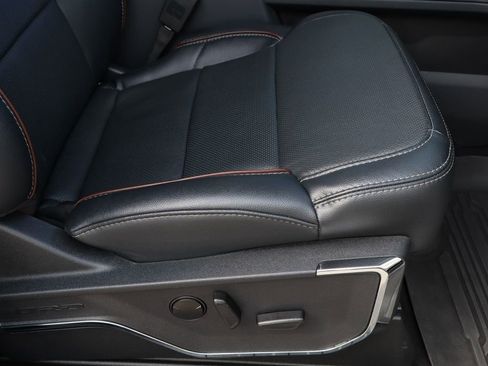 Used 2024 Ford F450 Lariat w/ Lariat Ultimate Package image 31