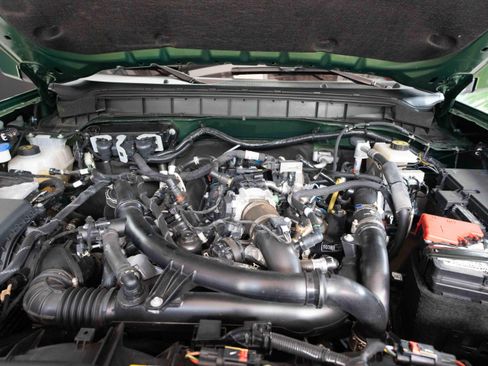 Used 2023 Ford Bronco Outer Banks AWD/4WD image 29
