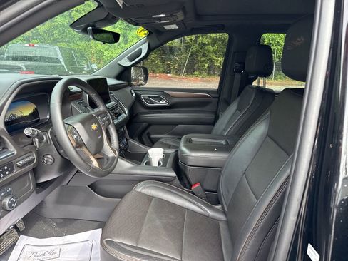 Used 2024 Chevrolet Tahoe High Country AWD/4WD image 9