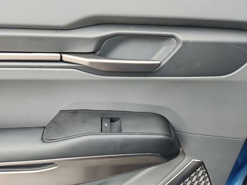 Used 2024 Kia EV9 Wind image 30