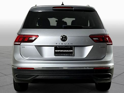 Used 2022 Volkswagen Tiguan SE image 4