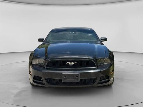 Used 2014 Ford Mustang Convertible RWD image 8