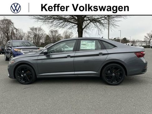 New 2026 Volkswagen Jetta SE FWD image 2