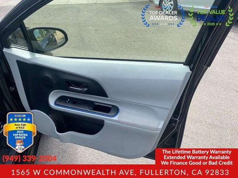 Used 2012 Toyota Prius C Two FWD image 27