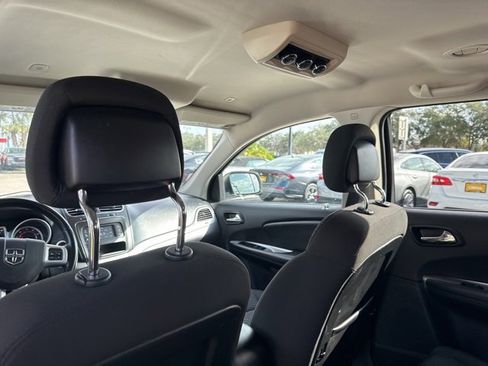 Used 2020 Dodge Journey SE w/ SE Popular Equipment Group image 20