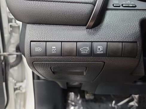 Used 2021 Toyota Camry SE FWD image 26