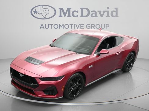 Used 2025 Ford Mustang GT Premium RWD image 34