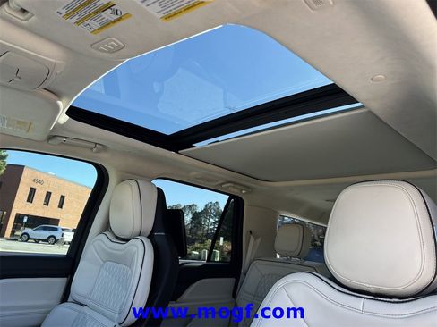 Used 2021 Lincoln Navigator L Black Label w/ Cargo Convenience Package image 18