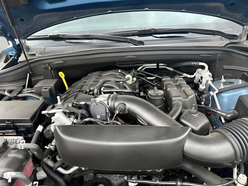 Used 2025 Dodge Durango GT image 30