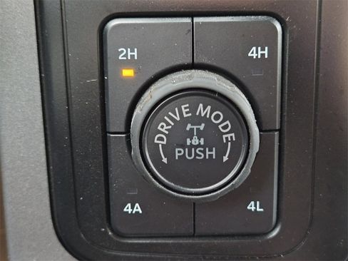 Used 2023 Ford F150 Lariat w/ Equipment Group 502A High image 29