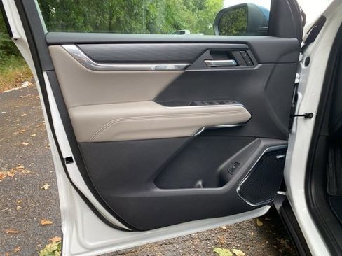 New 2026 GMC Acadia Elevation w/ Black Edition image 13