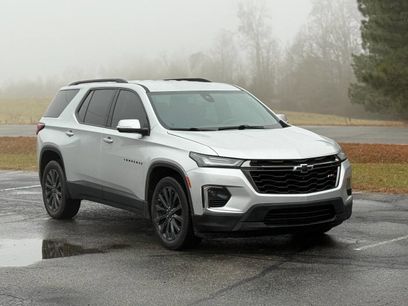 Used 2022 Chevrolet Traverse RS
