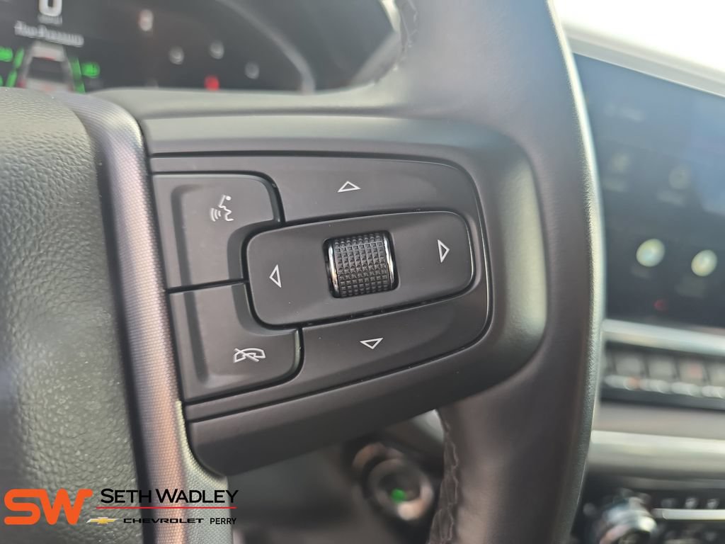 Used 2025 GMC Sierra 1500 SLT AWD/4WD image 19