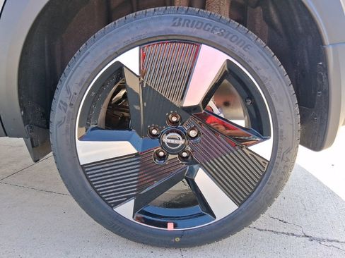 New 2026 Nissan Kicks SR image 30