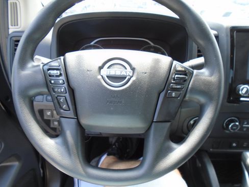 Used 2022 Nissan Frontier S w/ Technology Package AWD/4WD image 14