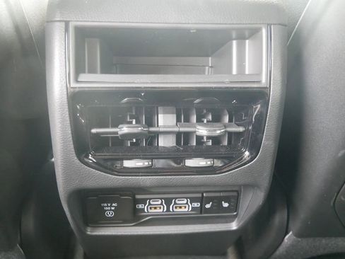 New 2025 Jeep Grand Cherokee Limited w/ Trailer Tow Package image 22