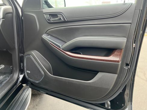 Used 2017 GMC Yukon SLE w/ SLE Value Package image 48