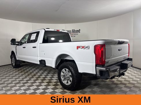 Used 2024 Ford F350 XLT w/ FX4 Off-Road Package AWD/4WD image 7
