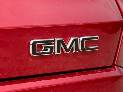 New 2026 GMC Terrain Denali w/ LPO, Black Badging Package image 20
