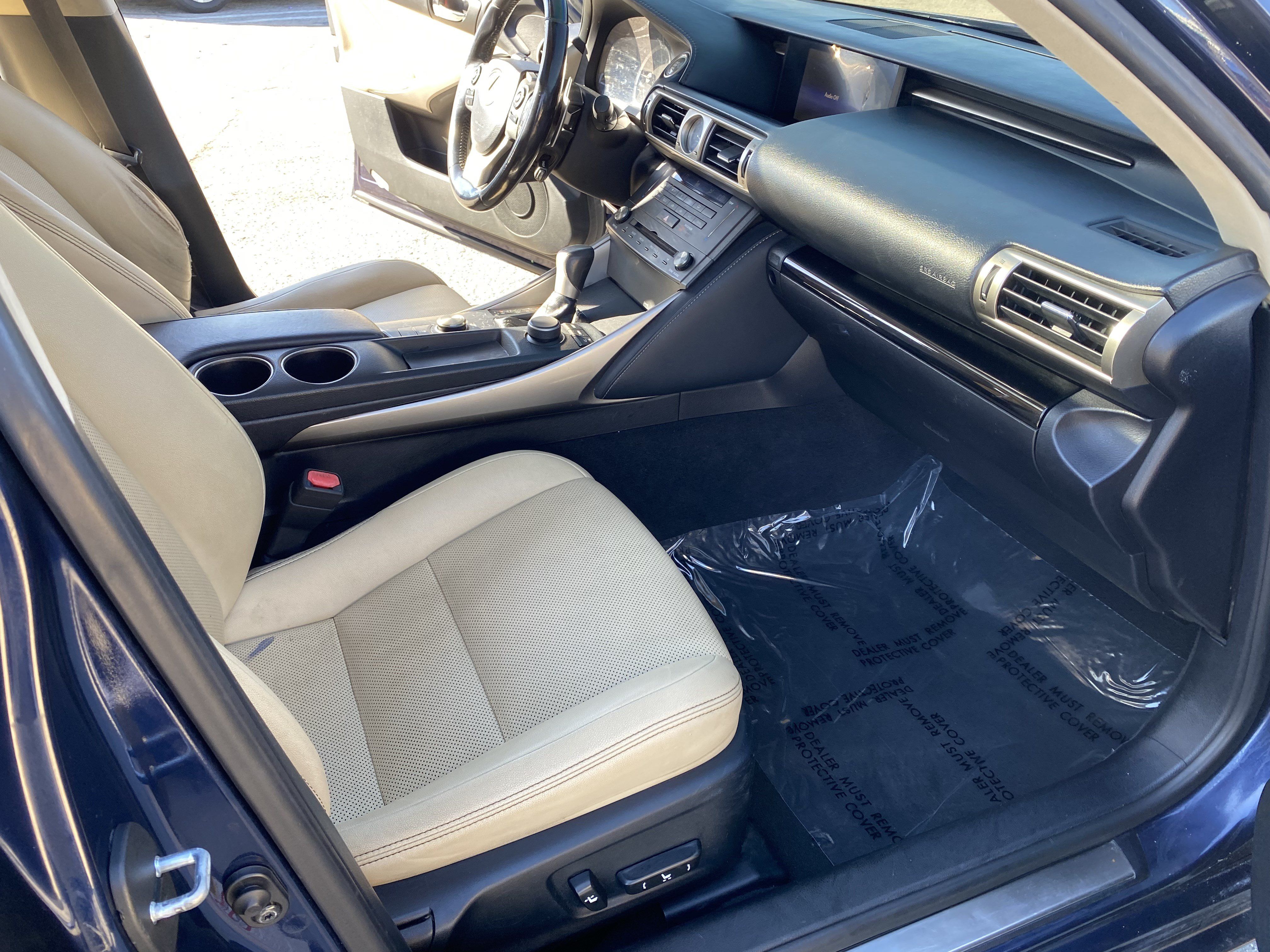 Used 2015 Lexus IS 250 RWD image 23