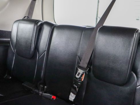 Used 2024 Nissan Armada SL image 27