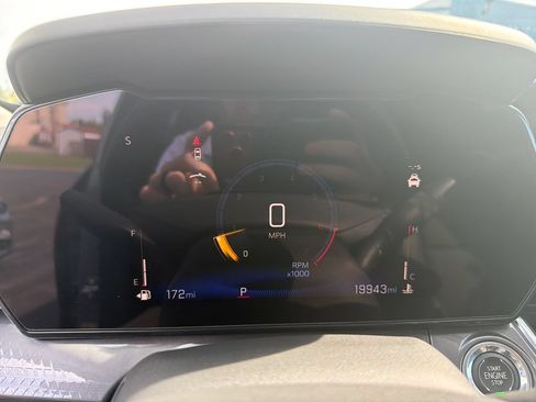 Used 2024 Chevrolet Trax ACTIV w/ Sunroof Package FWD image 7