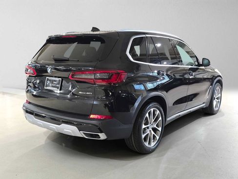 Used 2019 BMW X5 xDrive40i w/ Convenience Package AWD/4WD image 3