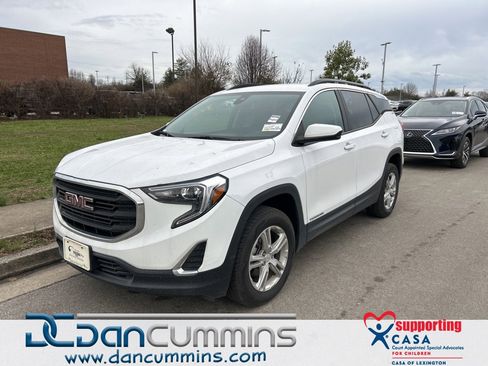 Used 2021 GMC Terrain SLE w/ Driver Convenience Package image 1